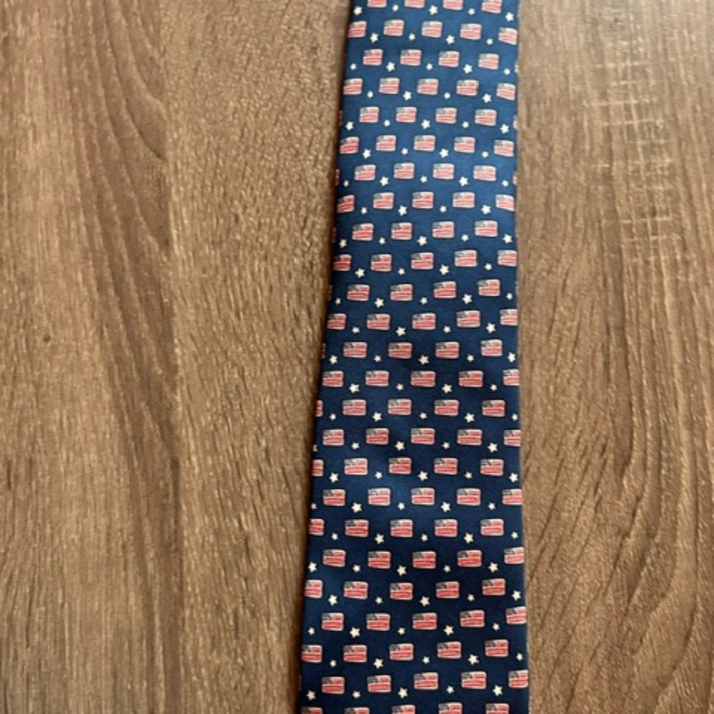 Vineyard Vines Necktie